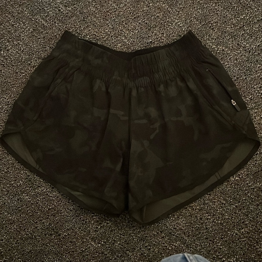 Camo print lululemon shorts